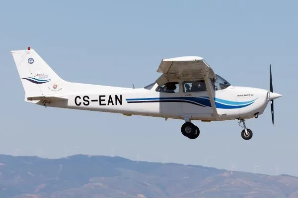 Cessna 172 Skyhawk (Dean)
