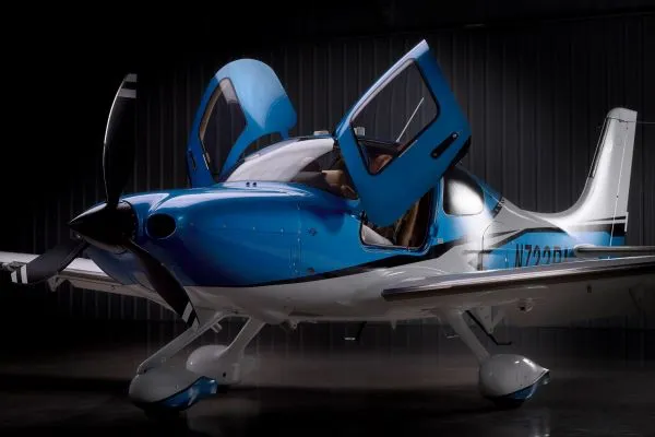 Cirrus SR22T (Crissy)